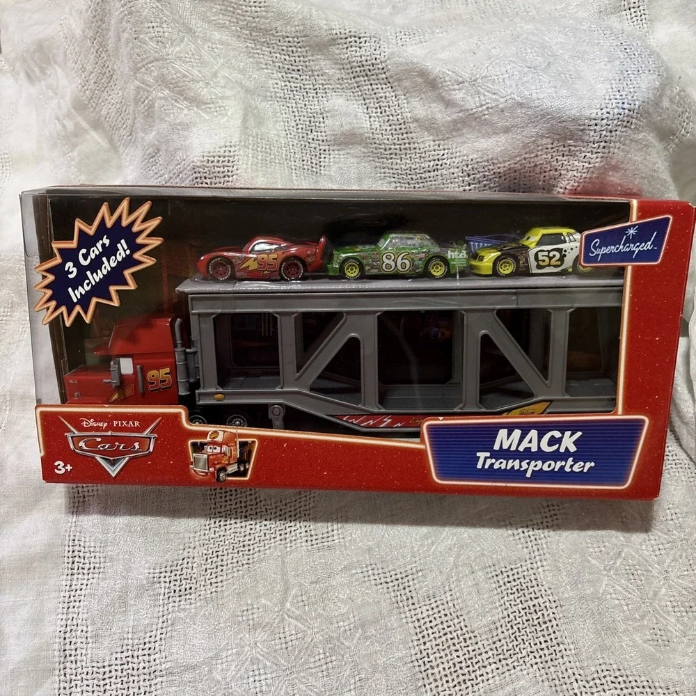 NIB Disney Pixar Cars Mack Transporter with 3 Cars Set: Lightning McQueen